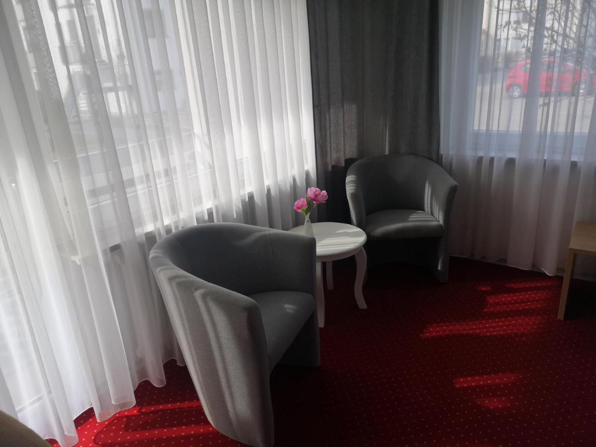 Bodenseehotel Krone & Gaestehaus Бодман-Людвигсхафен Экстерьер фото