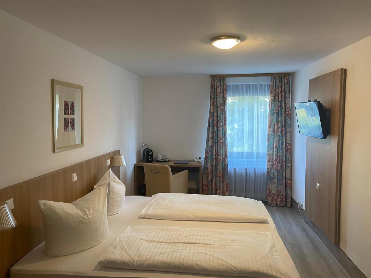 Bodenseehotel Krone & Gaestehaus Бодман-Людвигсхафен Экстерьер фото